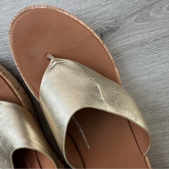 FitFlop F-Mode Leather Cork Flatform Toe Post Sandals Metallic Gold Wedge Size 9 - Picture 4 of 5